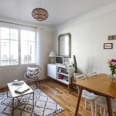 Cute Flat For 3P In The Heart Of The 11Th District Париж Екстериор снимка